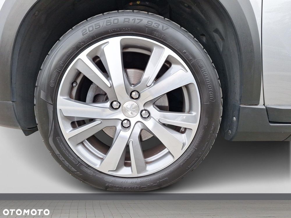 Peugeot 2008 1.2 Pure Tech Allure S&S - 29