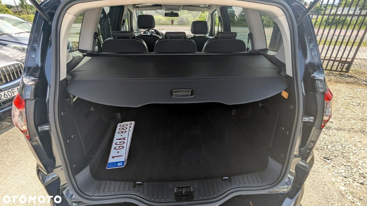 Ford S-Max - 37