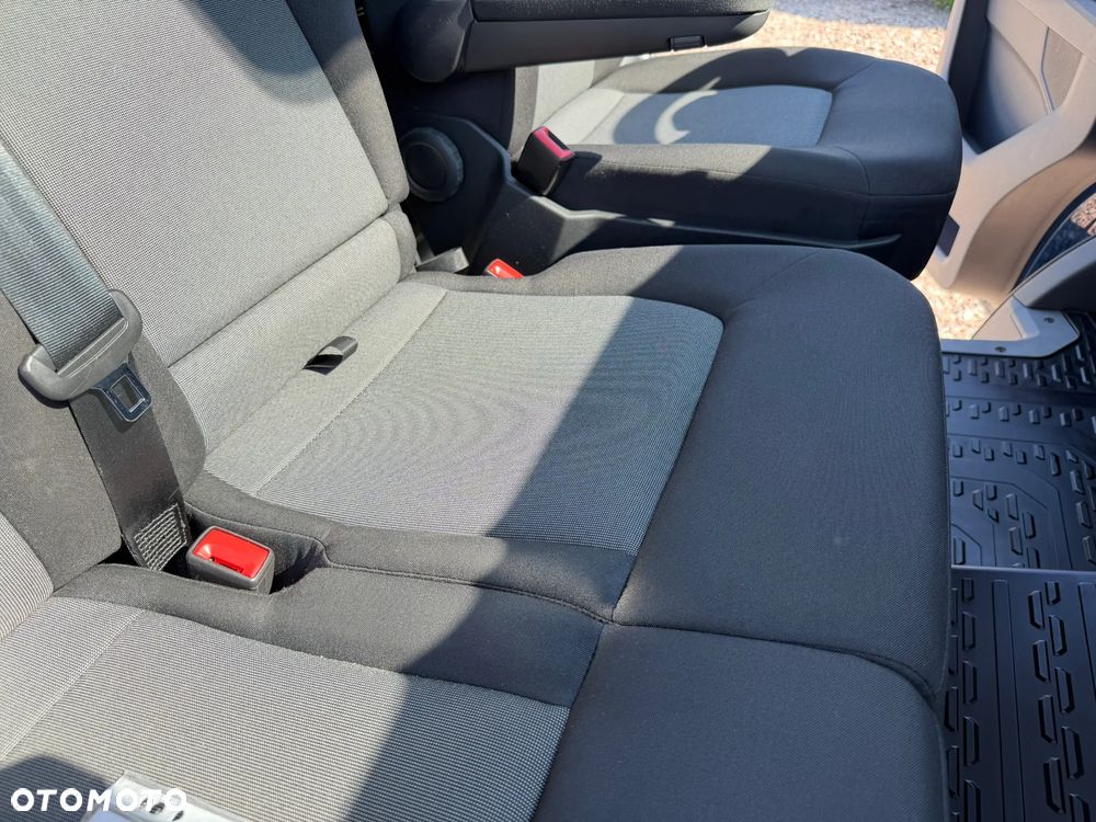 Volkswagen CRAFTER L2H1 2022r WZMOCNIONY VAN 3 osobowy MOCNY Silnik 2.0TDI 140KM Euro6 Duża ładowność 1309kg! DMC:3.5t, Homologacja VAT-1 Zabudowa paki, Bogate wyposażenie! NOWE OPONY 100% Bezwypadkowy! - 27