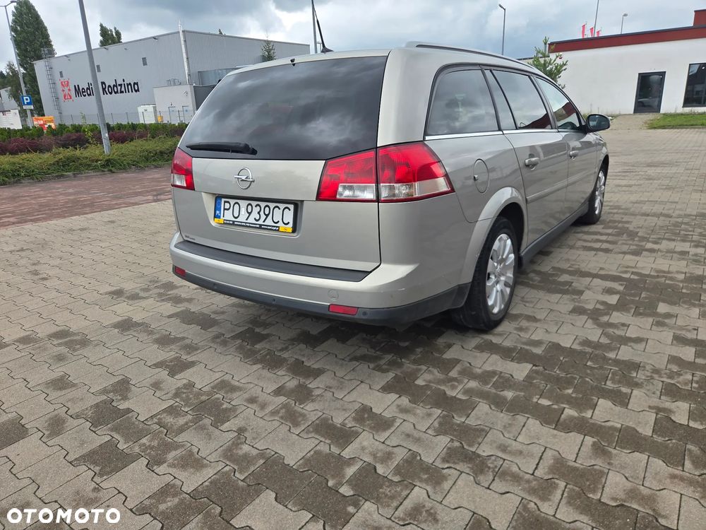 Opel Vectra 1.9 CDTI Cosmo - 3
