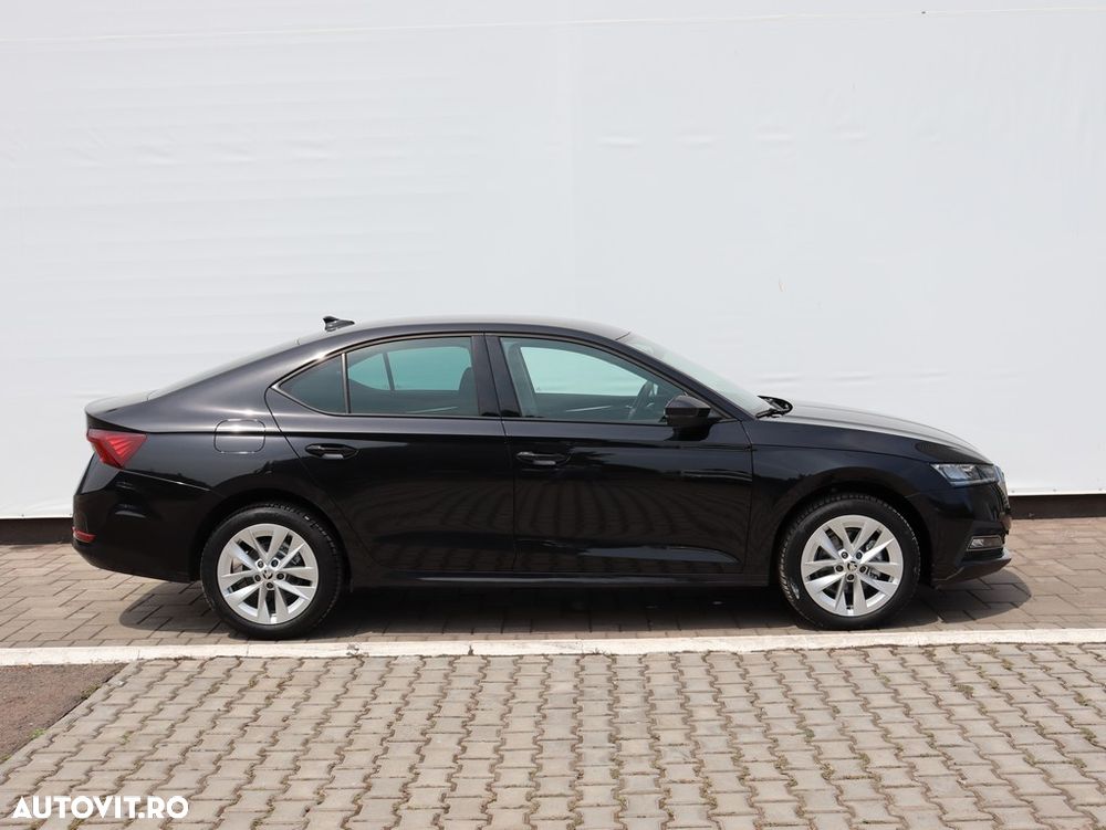 Skoda Octavia 2.0 TDI DSG Style - 7