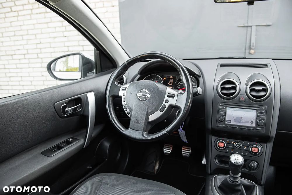 Nissan Qashqai 2.0 360 - 16