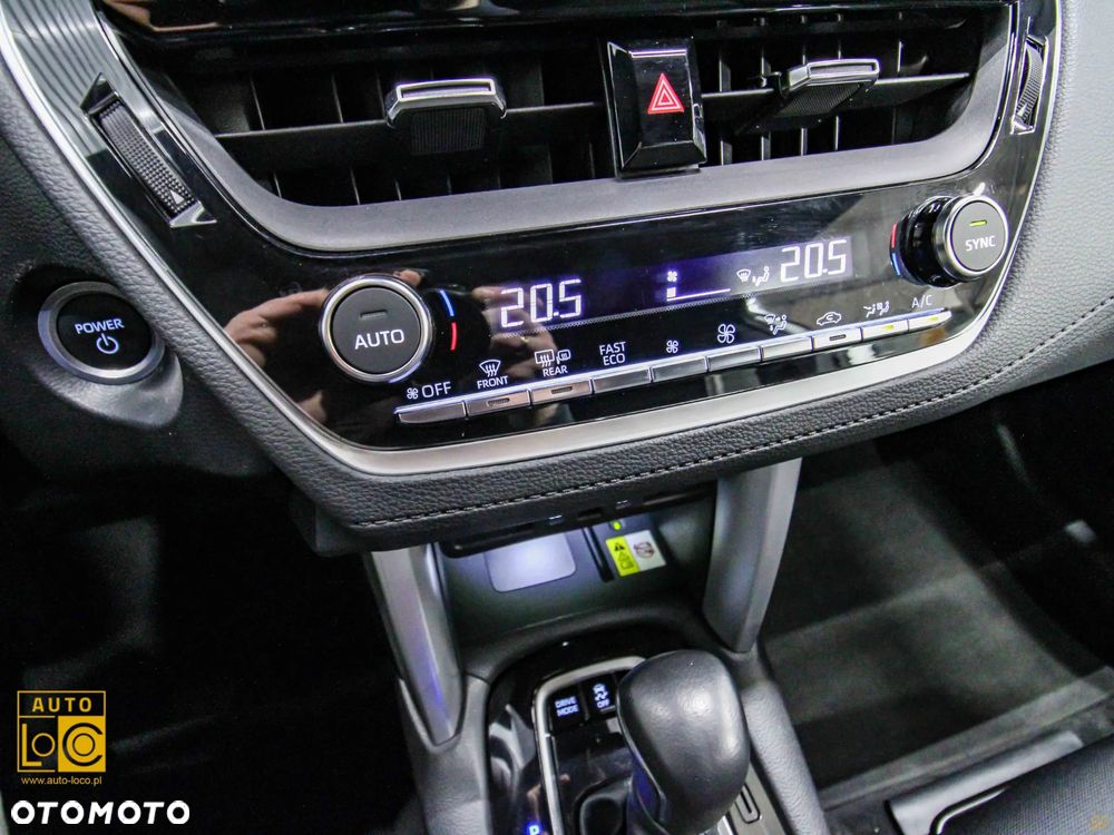 Toyota Corolla Cross - 25