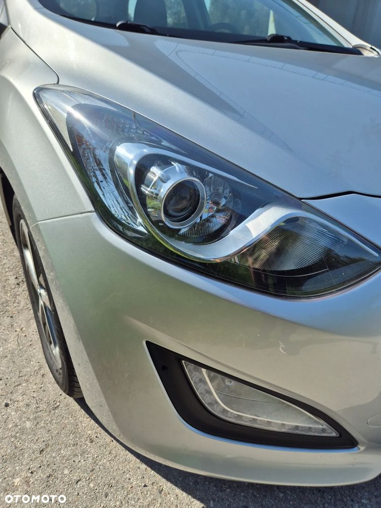 Hyundai i30 blue Kombi 1.6 CRDi Trend - 28