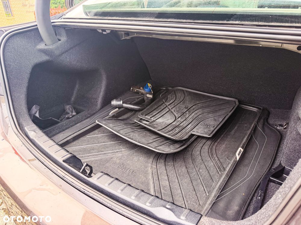 BMW Seria 3 - 24
