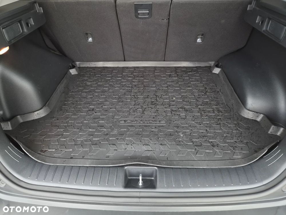Kia Sportage 1.6 T-GDI HEV L 2WD - 24