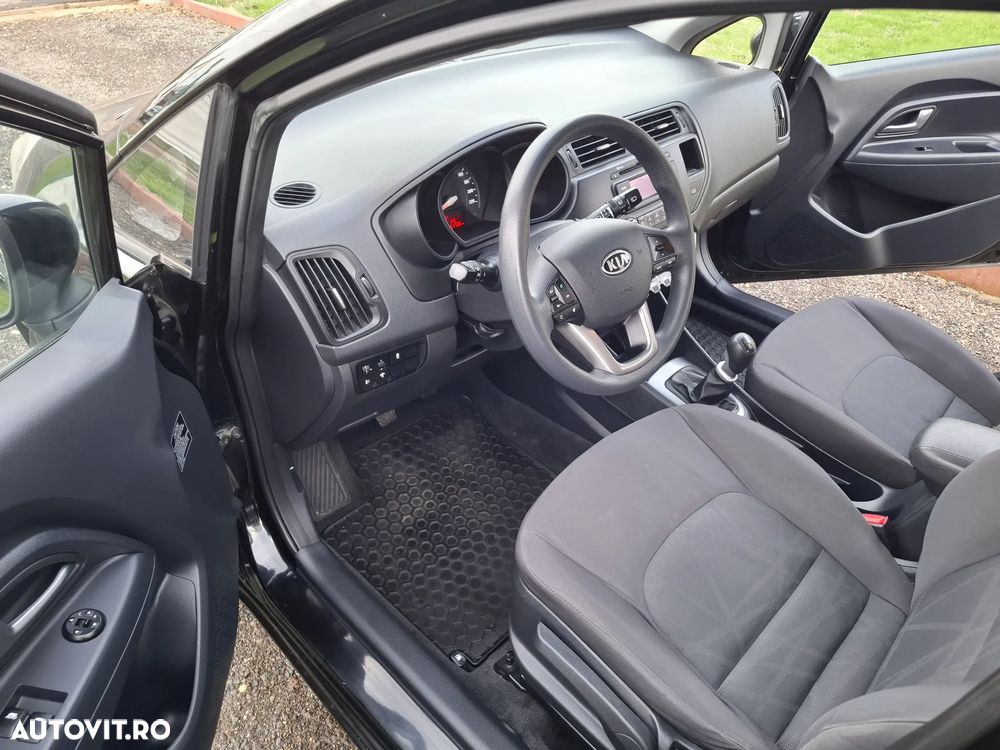 Kia Rio 1.1 CRDI Attract - 5