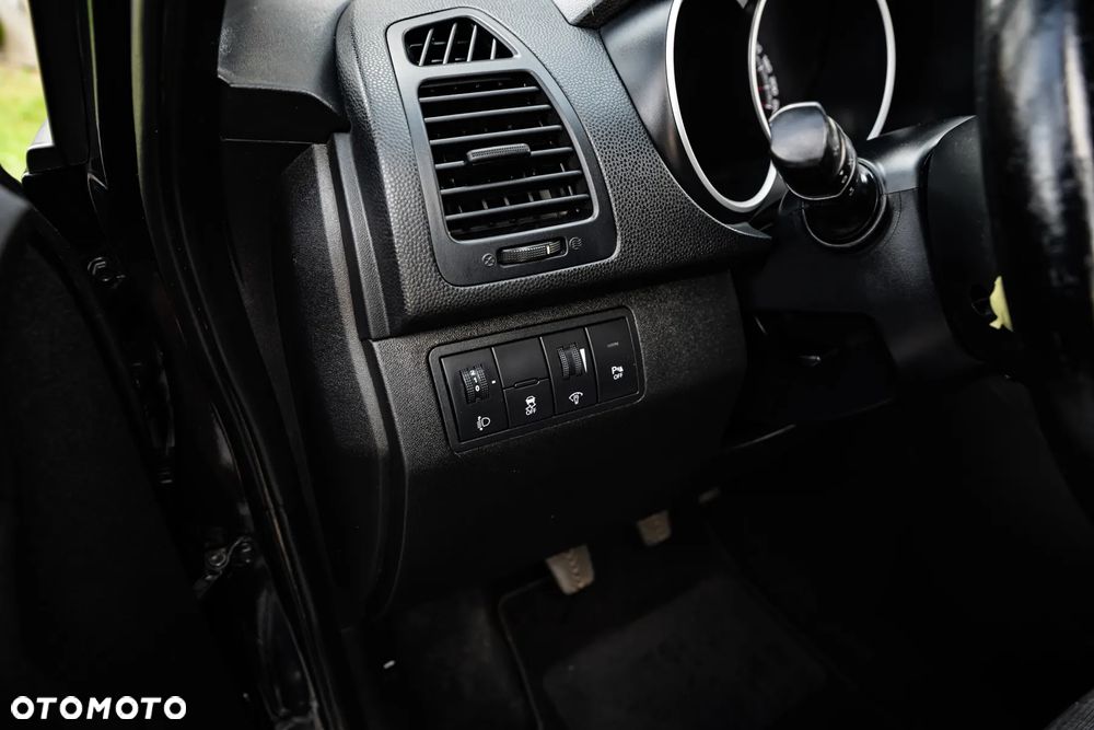 Kia Venga 1.4 S - 23