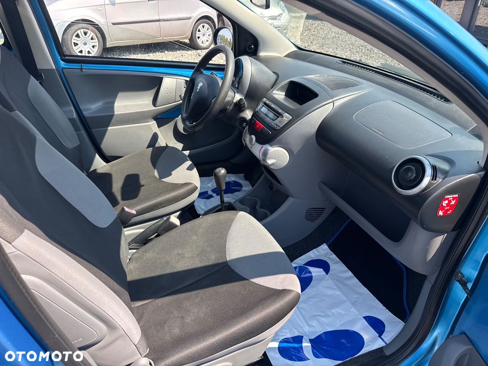 Peugeot 107 1.0 Trendy - 12