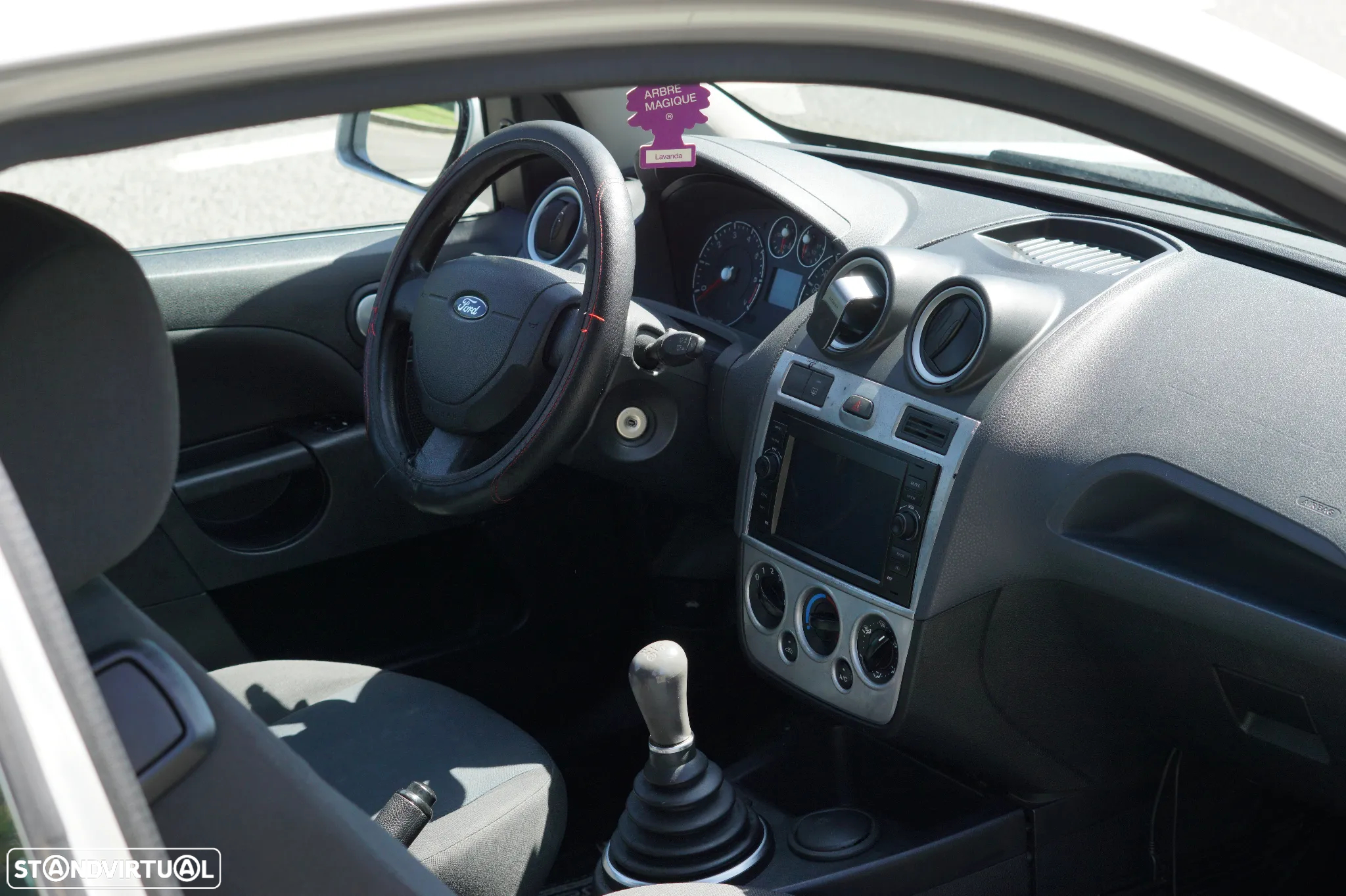 Ford Fiesta - 7