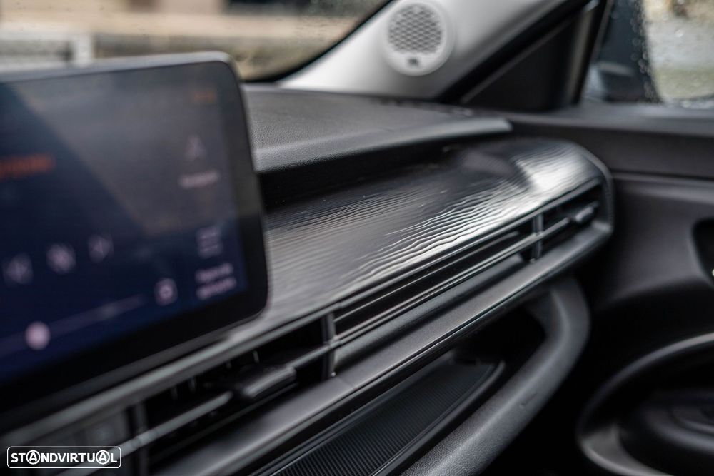 Jeep Avenger 1.2 GSE T3 Altitude - 32