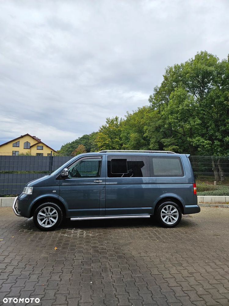 Volkswagen Caravelle - 4