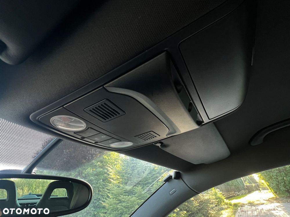 Volkswagen Scirocco 1.4 TSI DSG - 19