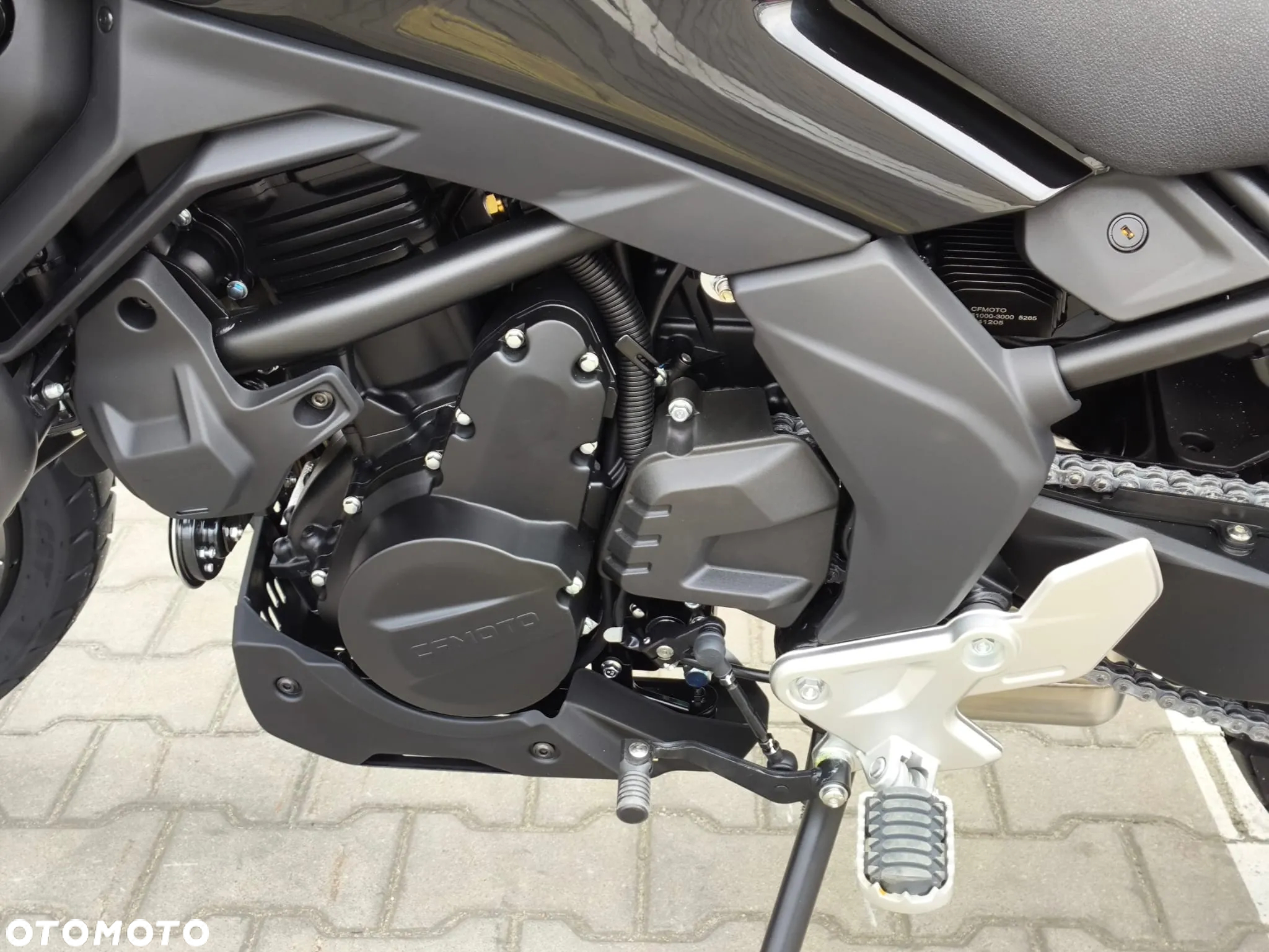 CFMoto 700MT - 6