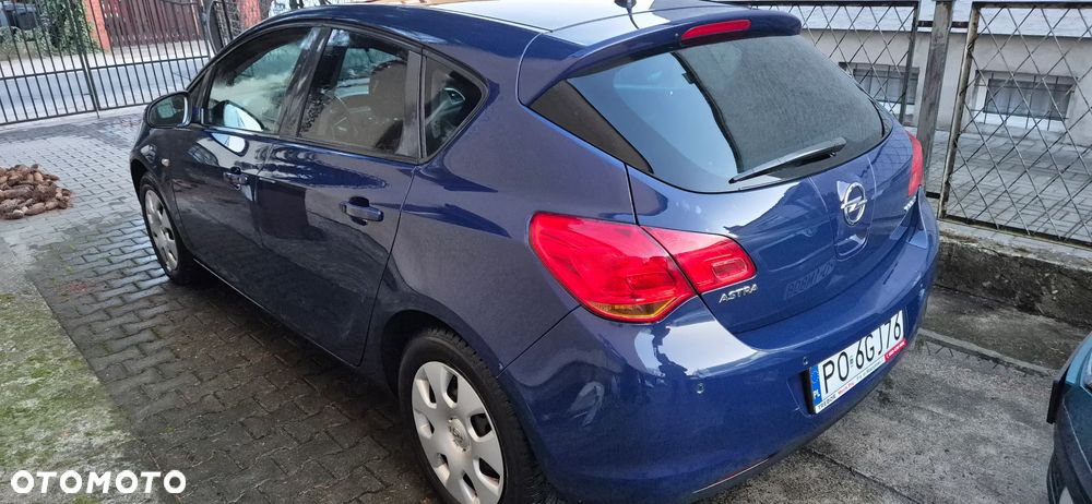 Opel Astra 1.4 - 6