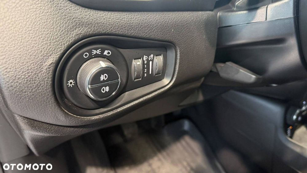 Jeep Renegade - 23