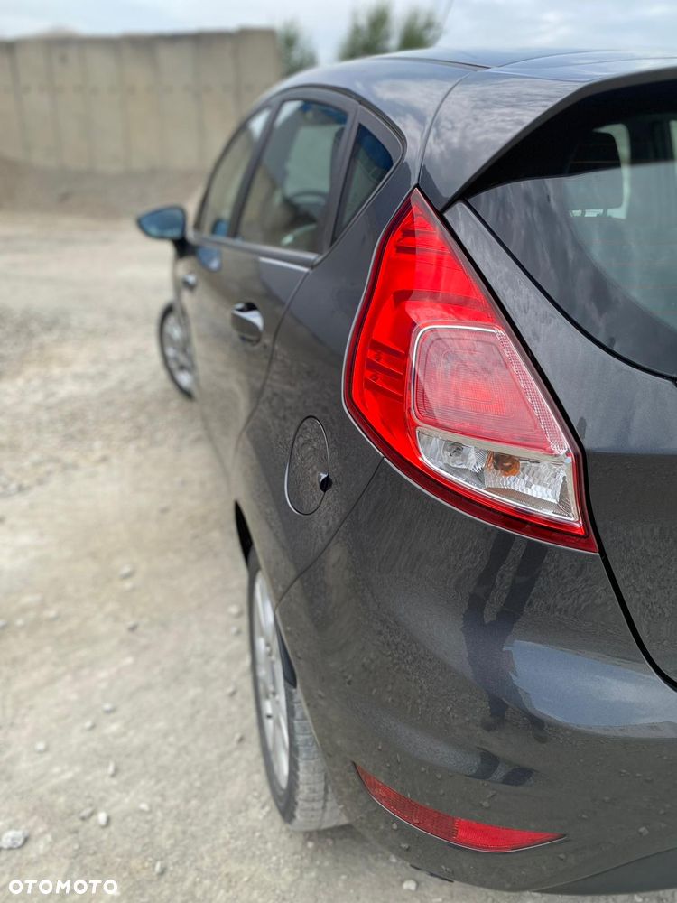 Ford Fiesta - 9