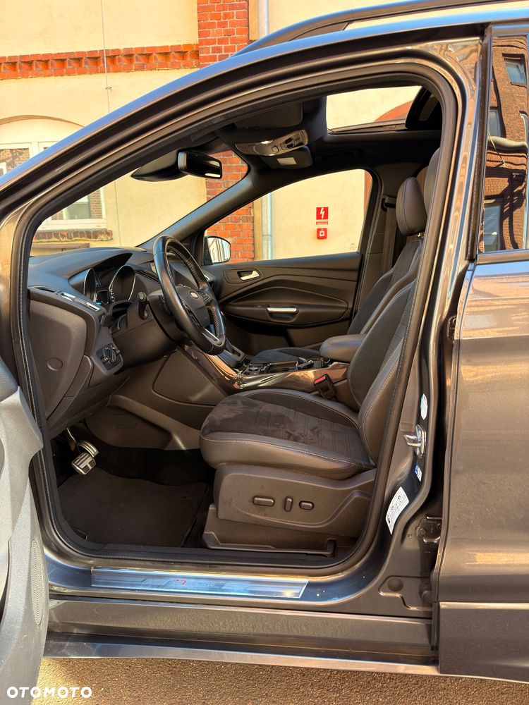 Ford Kuga 2.0 TDCi 4x4 ST-Line - 18