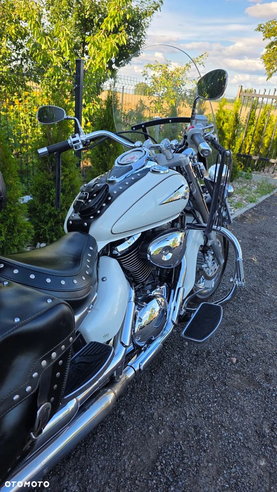 Suzuki Intruder - 20