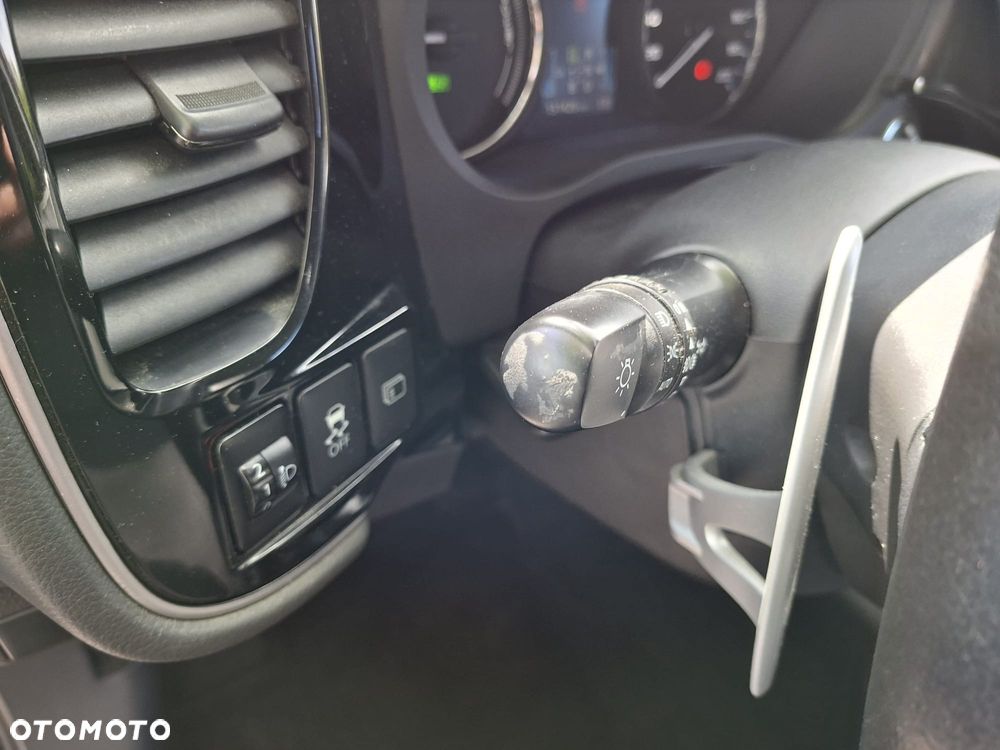 Mitsubishi Outlander Instyle NAVI - 13