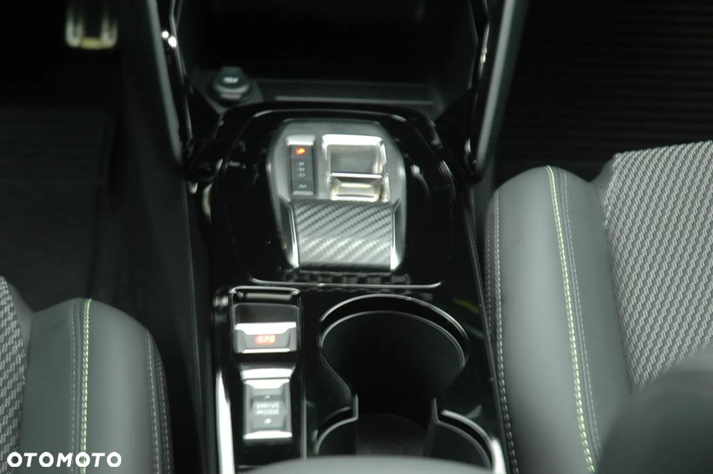 Peugeot 208 1.2 mHEV GT - 13