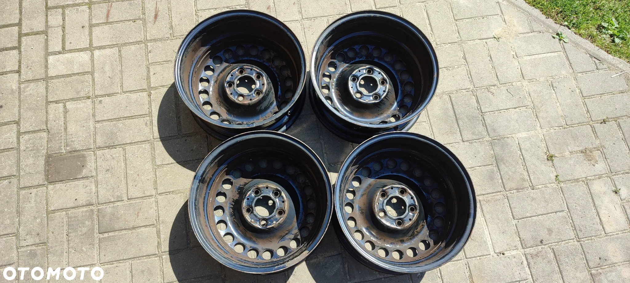 FELGI STALOWE KFZ9732 5x112 6.5Jx16 CALI ET49 MERCEDES KOMPLET 4 SZTUKI - 6