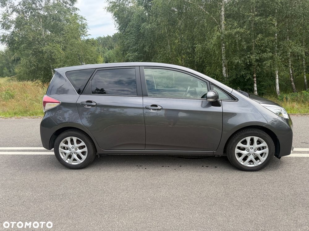 Toyota Verso S 1.33 Premium - 4