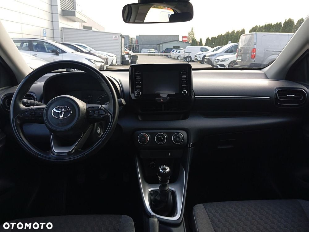 Toyota Yaris - 13