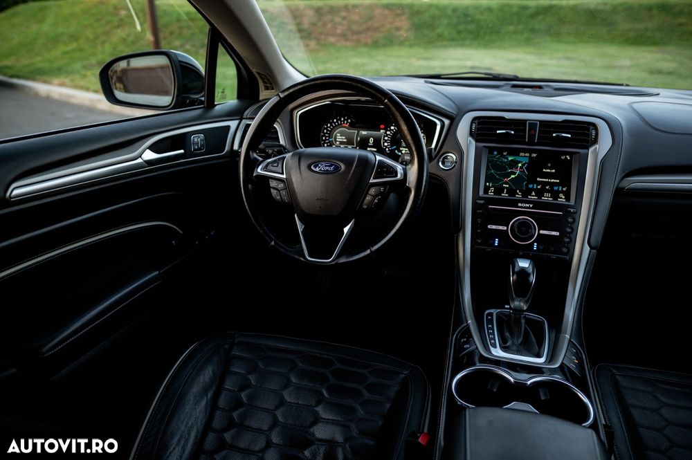 Ford Mondeo - 25