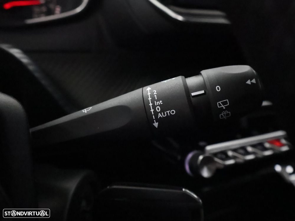 Peugeot 2008 1.2 PureTech Style - 19