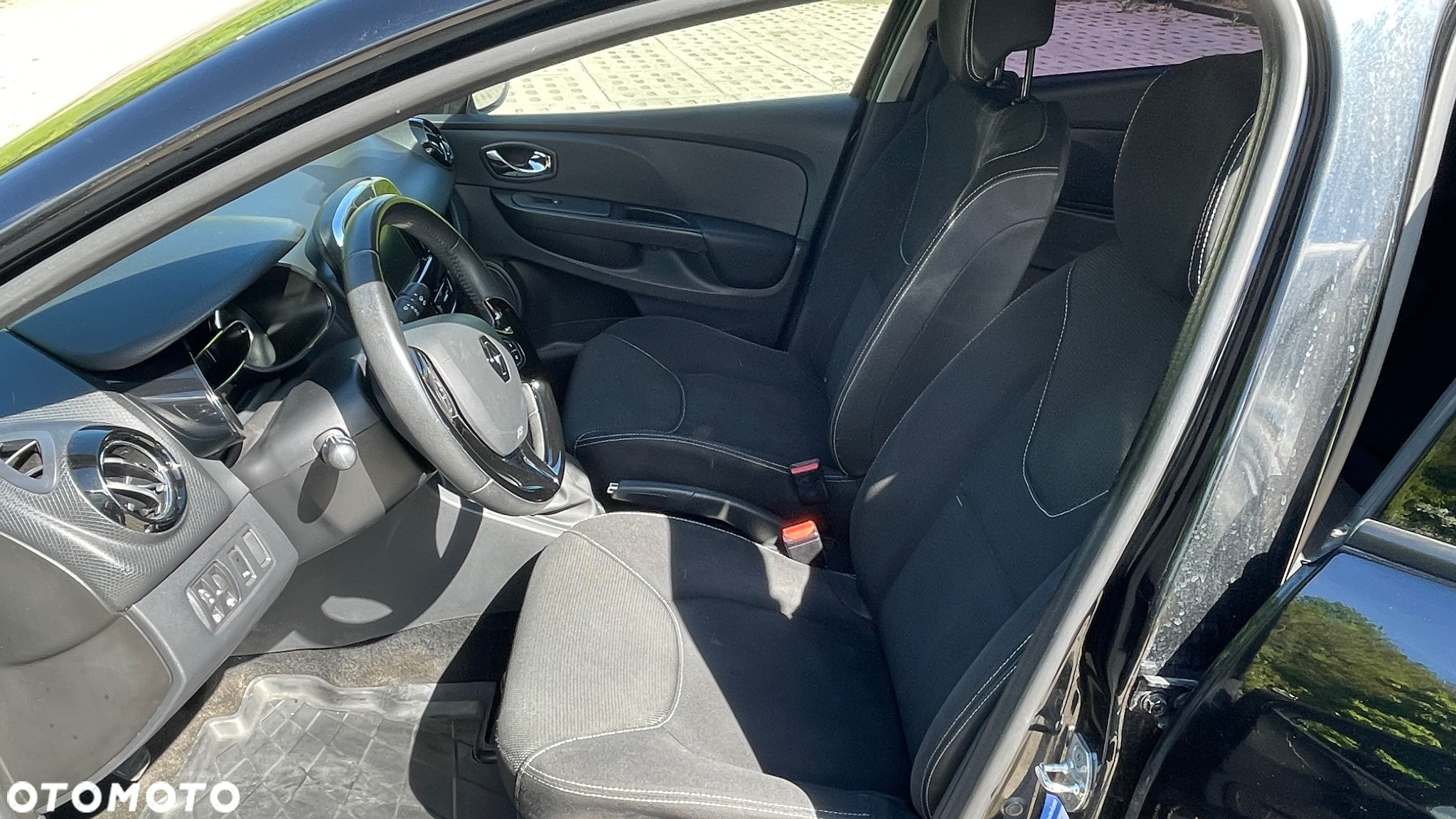 Renault Clio 1.2 16V Life - 14