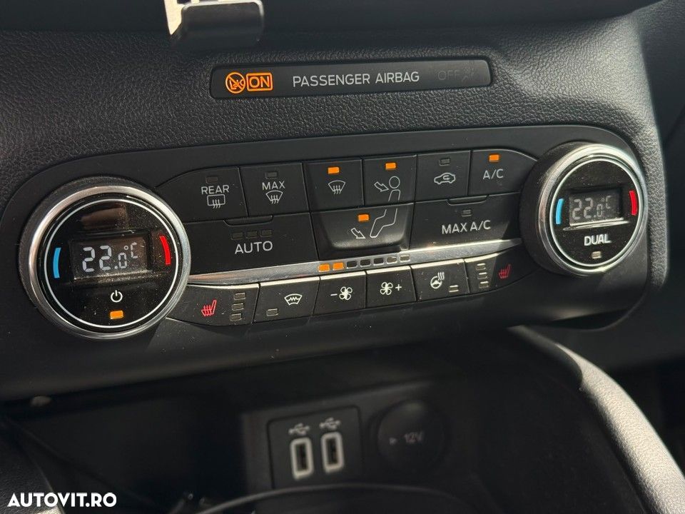 Ford Kuga - 14
