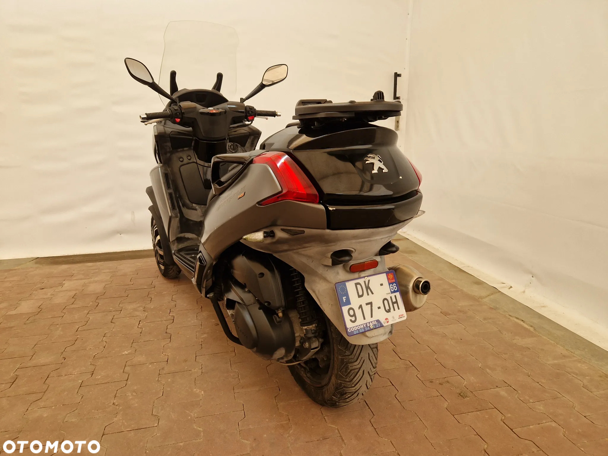 Peugeot Metropolis - 12