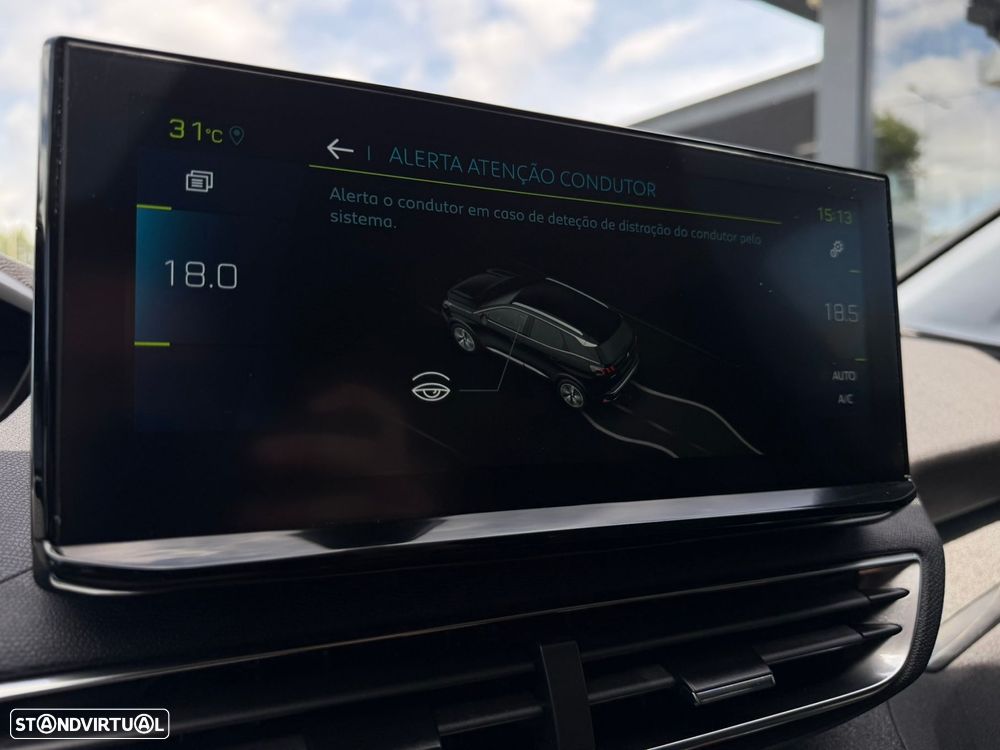 Peugeot 3008 1.6 Hybrid Allure e-EAT8 - 52