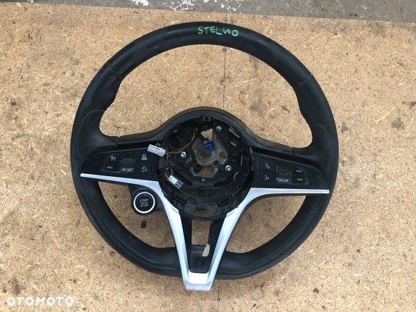KIEROWNICA MULTIFUNKCYJNA ALFA STELVIO