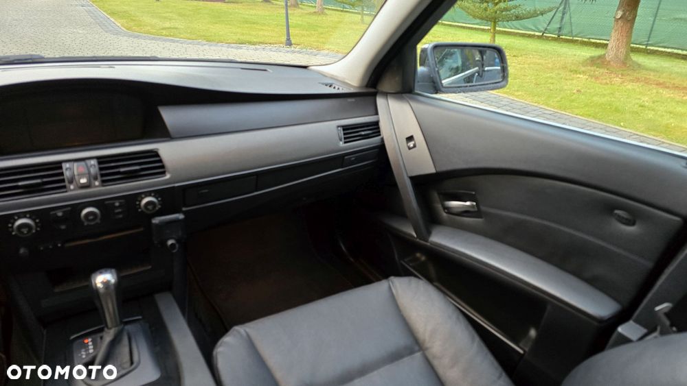 BMW Seria 5 - 22