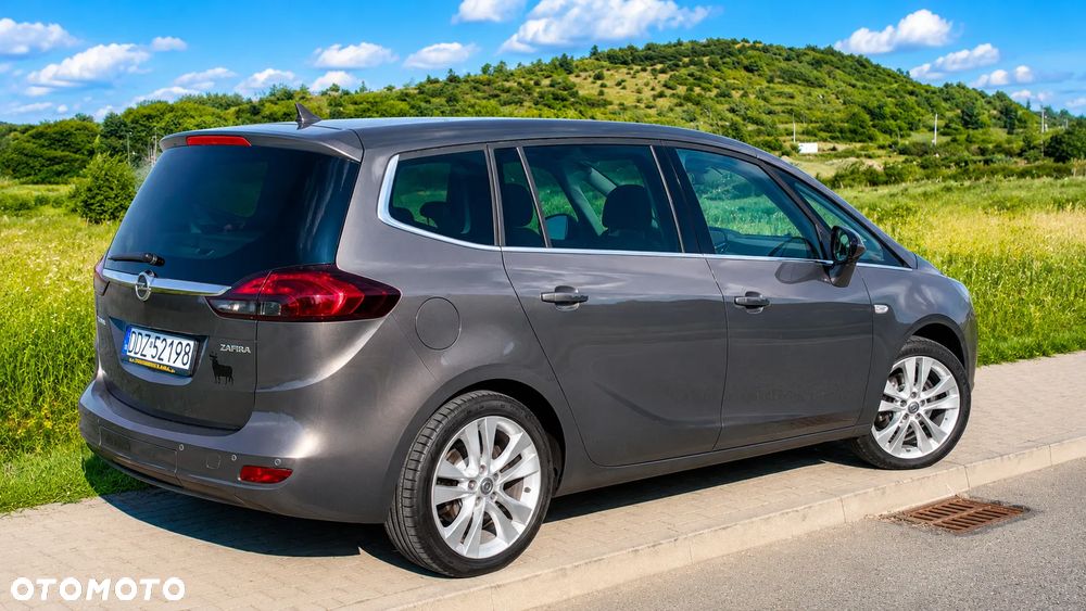 Opel Zafira Tourer 2.0 CDTI Innovation - 4