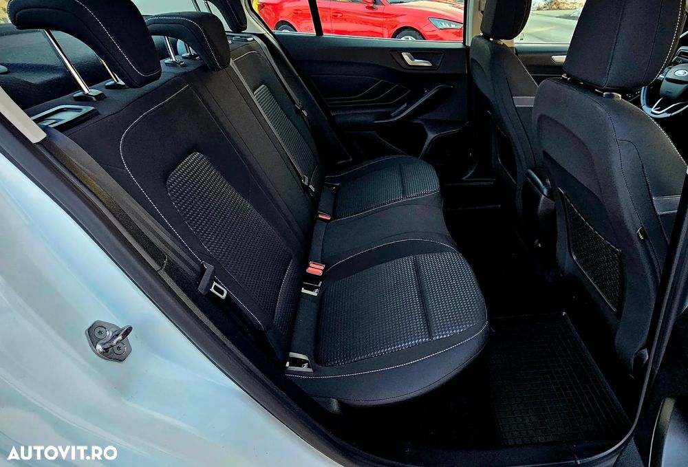 Ford Focus 1.5 EcoBlue Titanium Business - 11