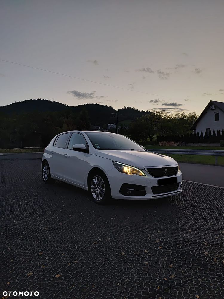 Peugeot 308 BlueHDi 130 EAT8 Allure - 14