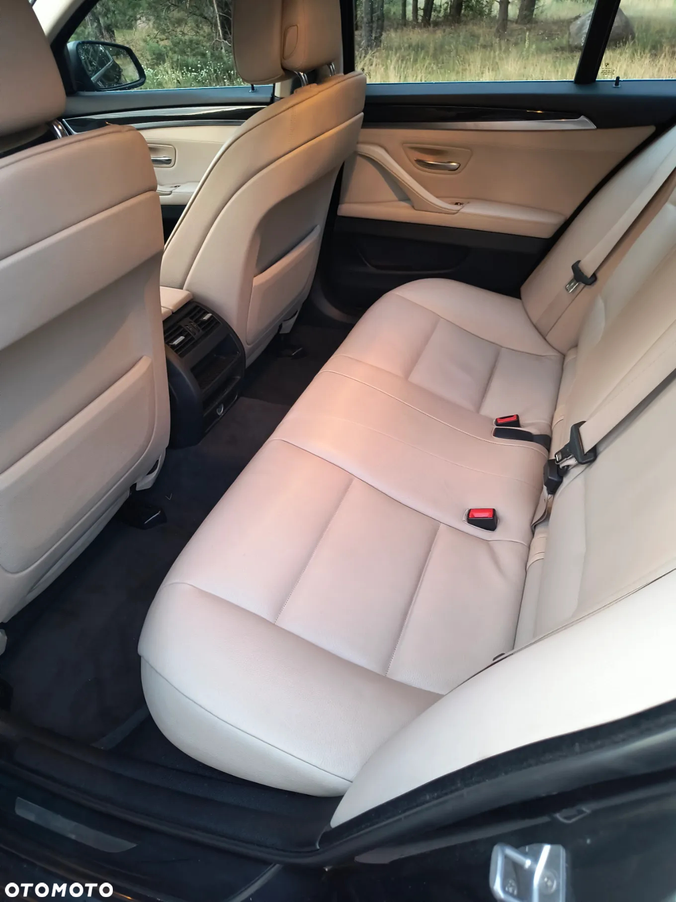BMW Seria 5 528i xDrive - 26
