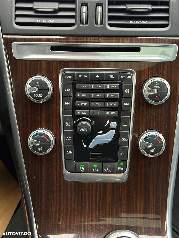 Volvo XC 60 D3 Geartronic Momentum - 20