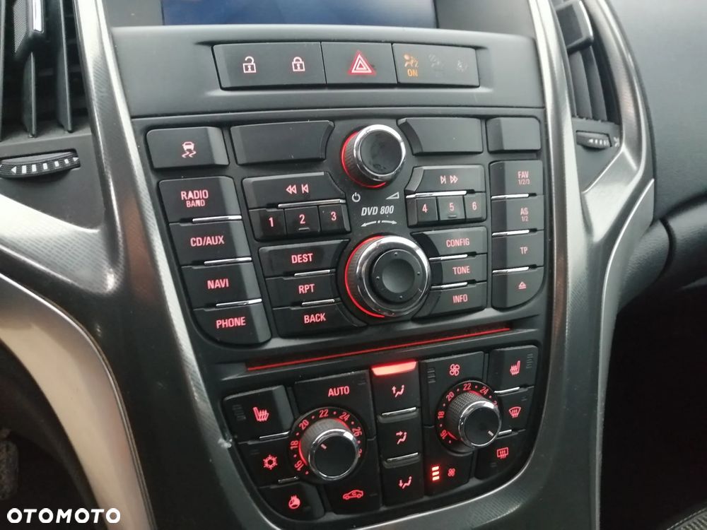 Opel Astra 1.4 T Cosmo - 10