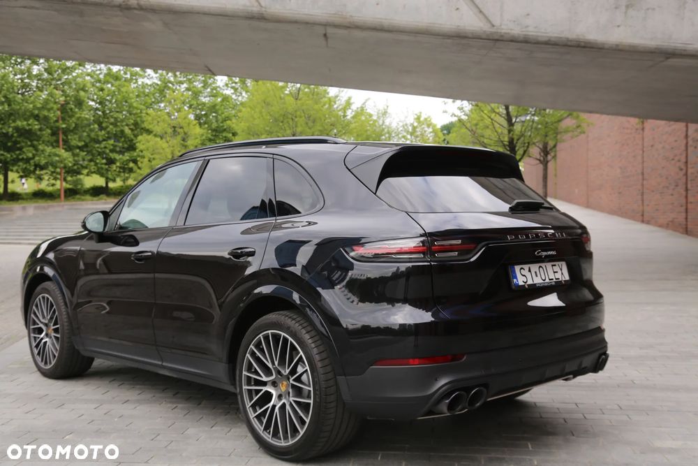 Porsche Cayenne - 12