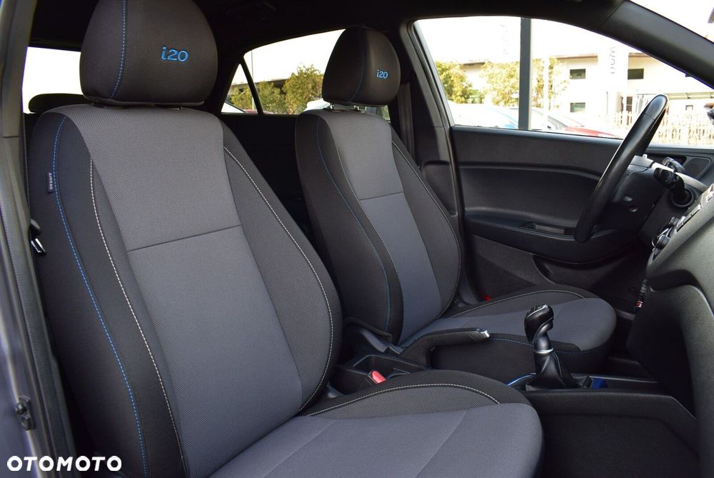 Hyundai i20 - 17