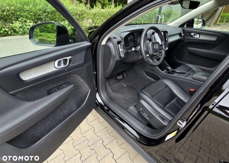 Volvo XC 40 B5 B AWD Ultimate Dark - 12