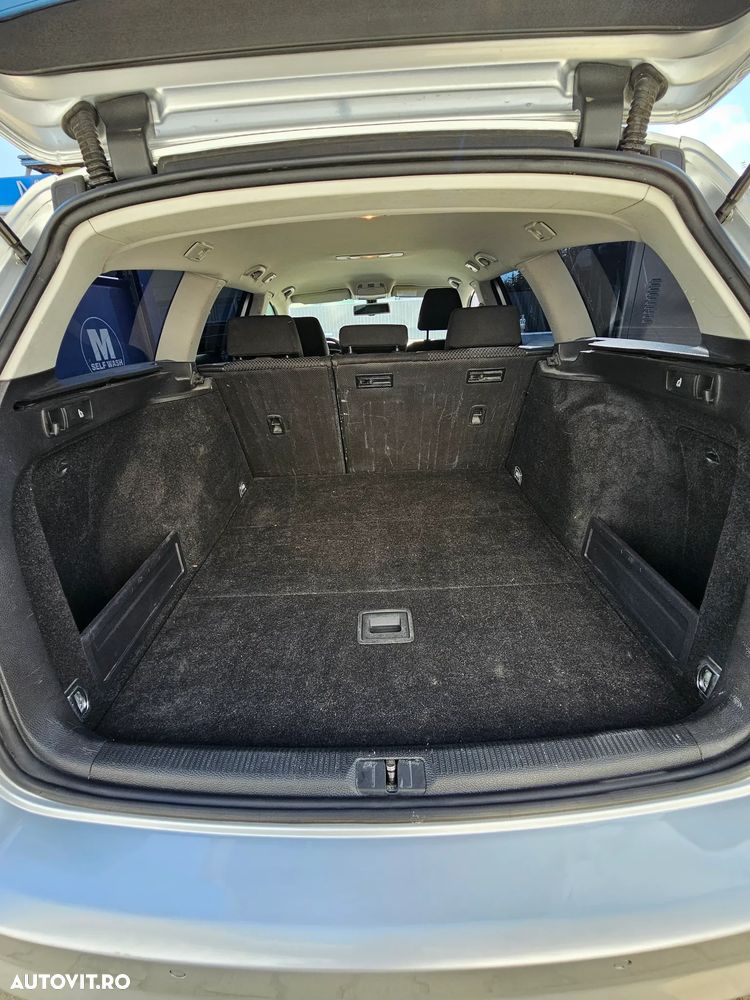 Volkswagen Passat - 19