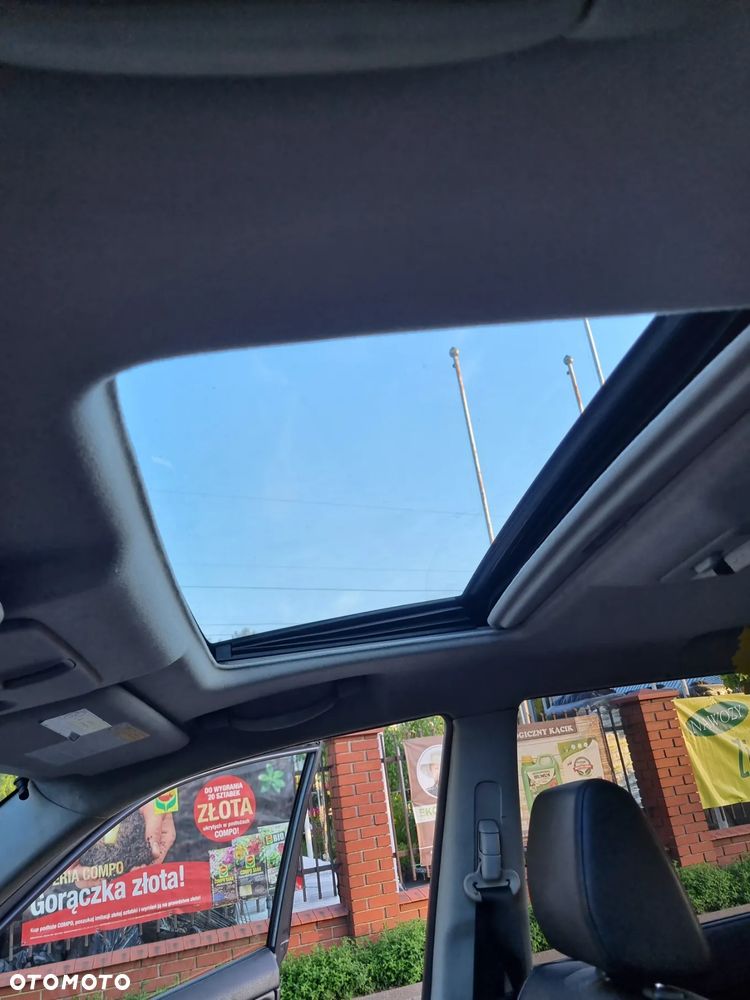 Suzuki Grand Vitara 2.4 De Luxe - 10