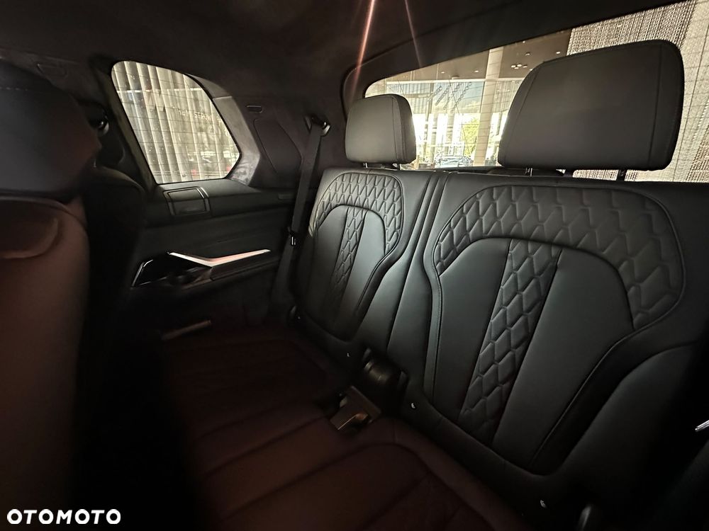 BMW X7 xDrive40d mHEV sport - 28