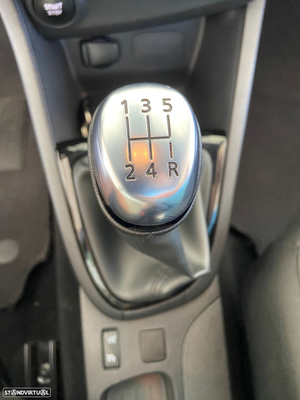 Renault Clio 0.9 TCe Limited - 19