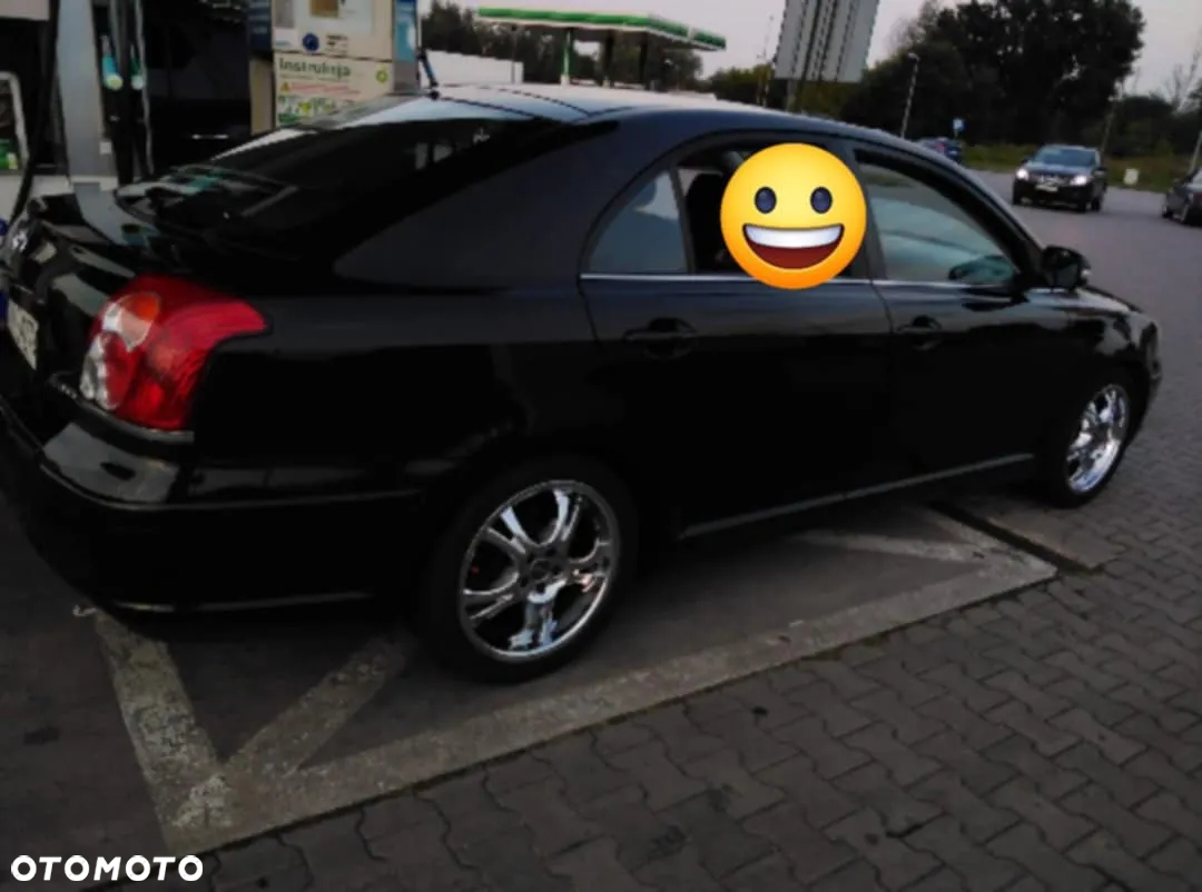 Toyota Avensis 1.8 VVT-i - 25